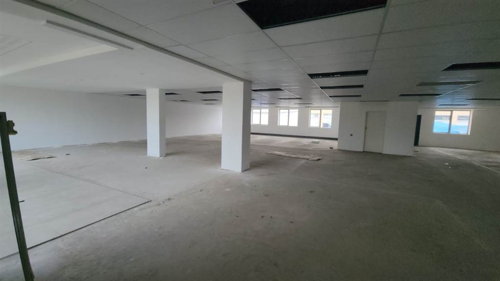 767  m² Commercial space in Hatfield photo number 9