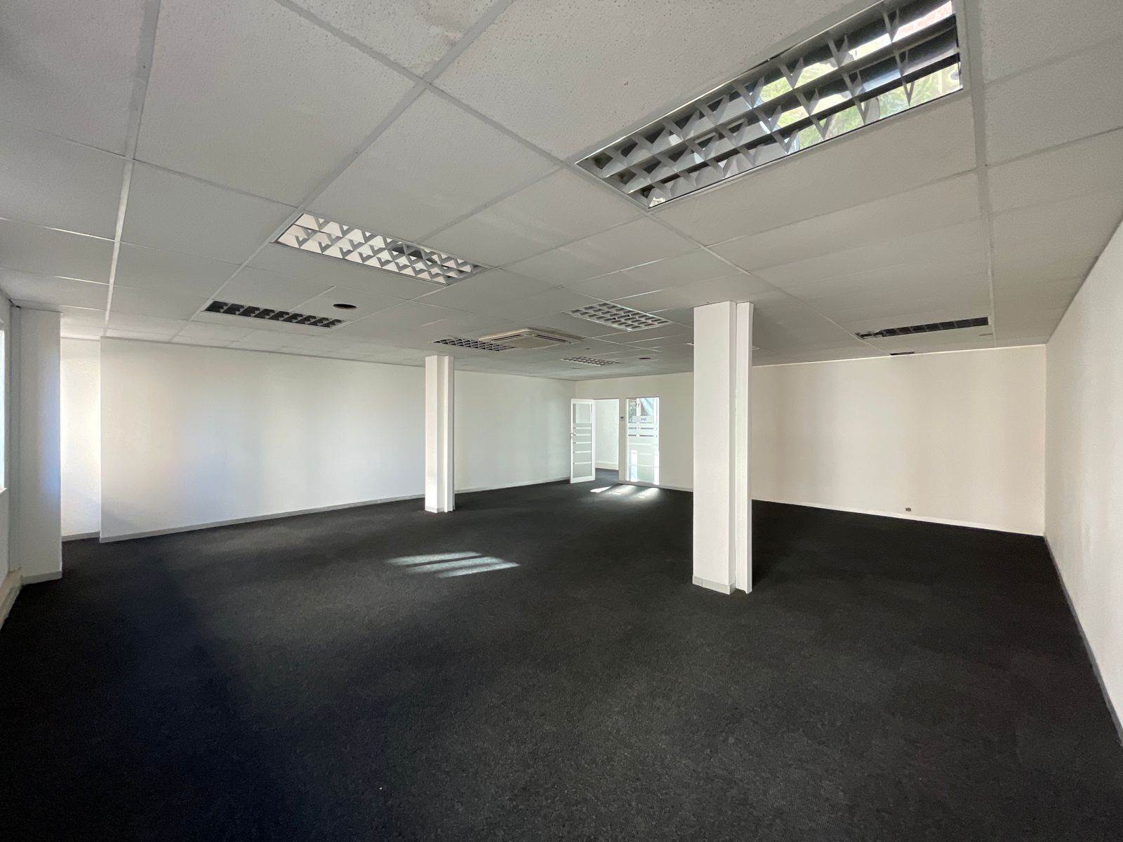 2560  m² Commercial space in Ferndale photo number 23