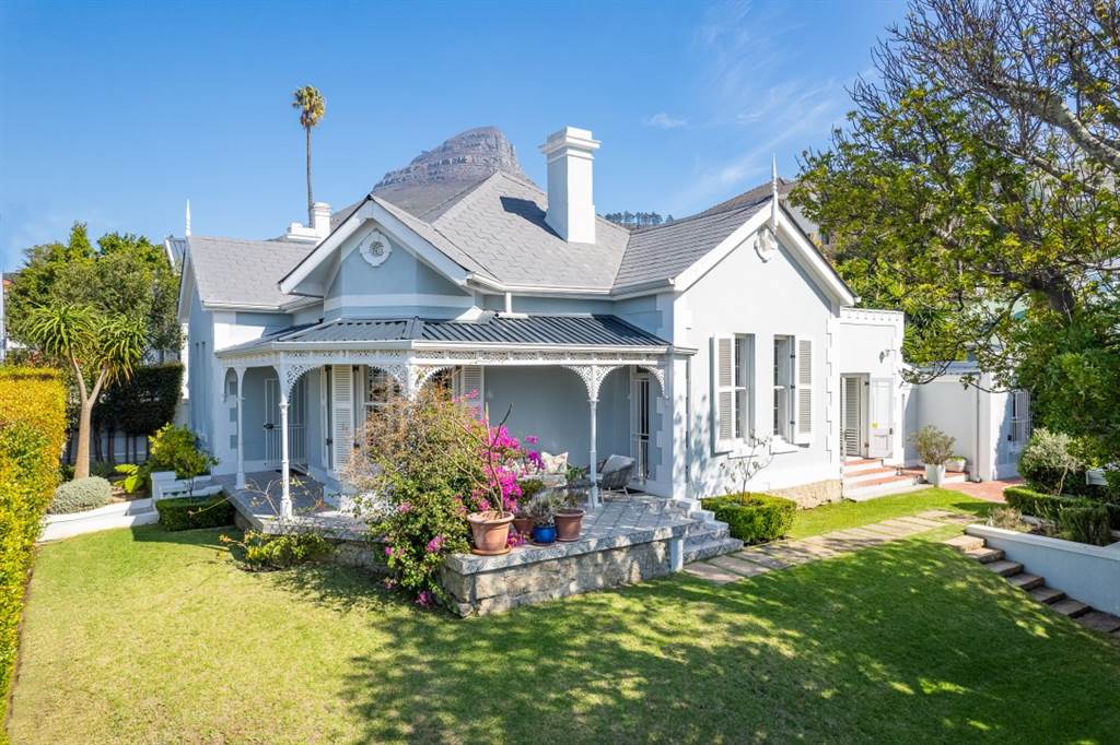 3 Bed House in Tamboerskloof photo number 1