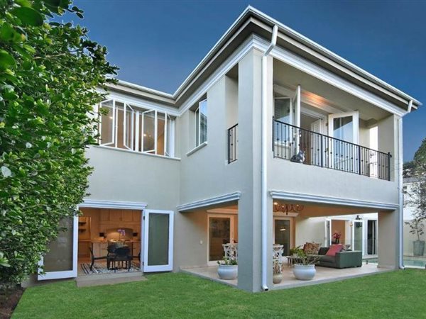 4 Bedroom House 4 Bedroom House