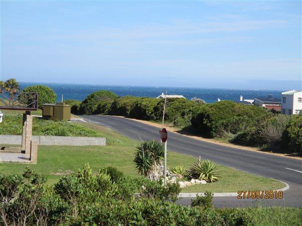 787 m² Land available in Franskraal