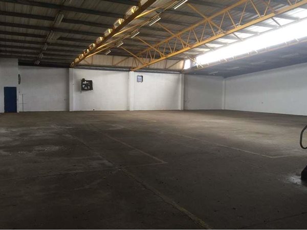 564  m² Commercial space