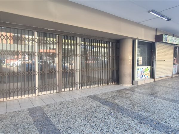 324  m² Commercial space