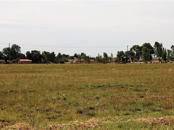 1.9 ha Land available in Riversdale