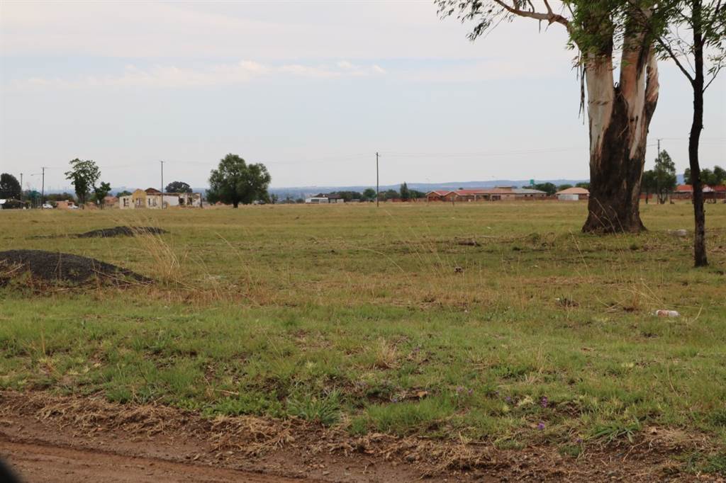 1.9 ha Land available in Riversdale photo number 2
