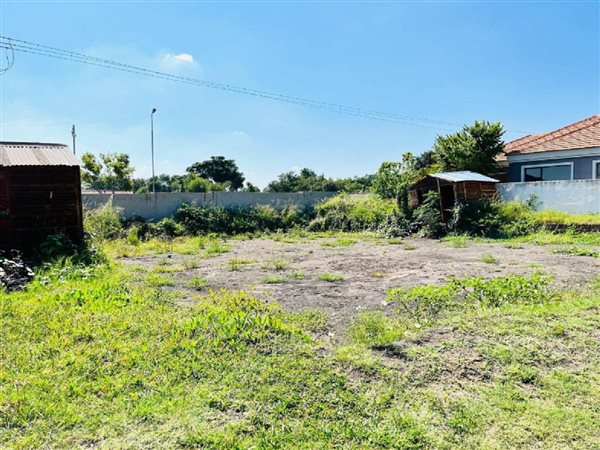 568 m² Land available in Heatherview