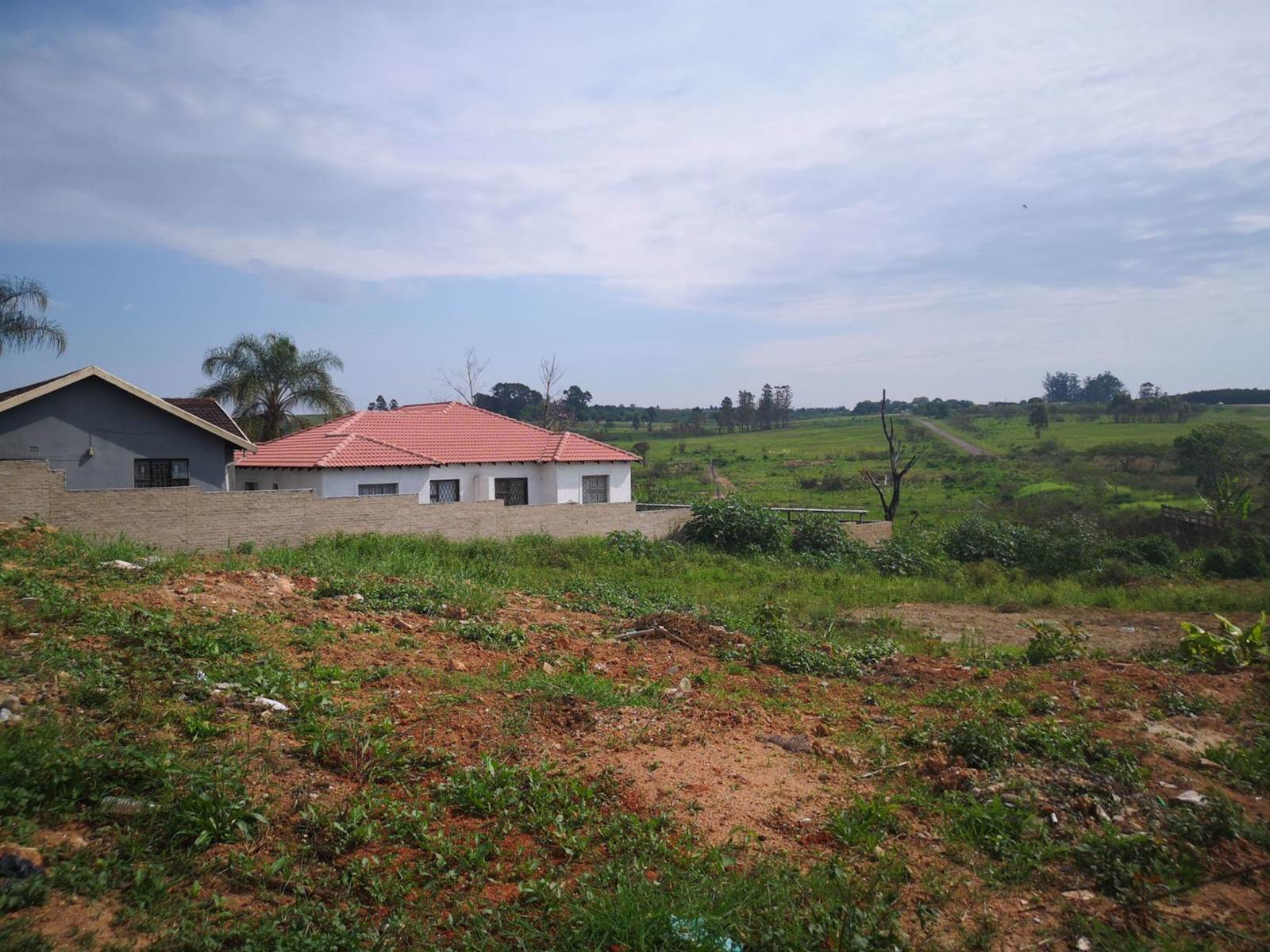 1097 m² Land available in Kingsview photo number 2