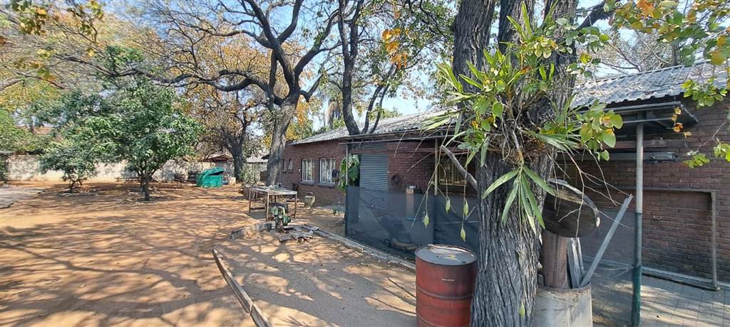 3 Bed House in Phalaborwa photo number 27