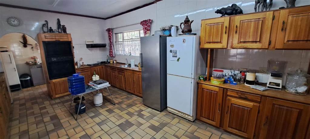 3 Bed House in Phalaborwa photo number 9