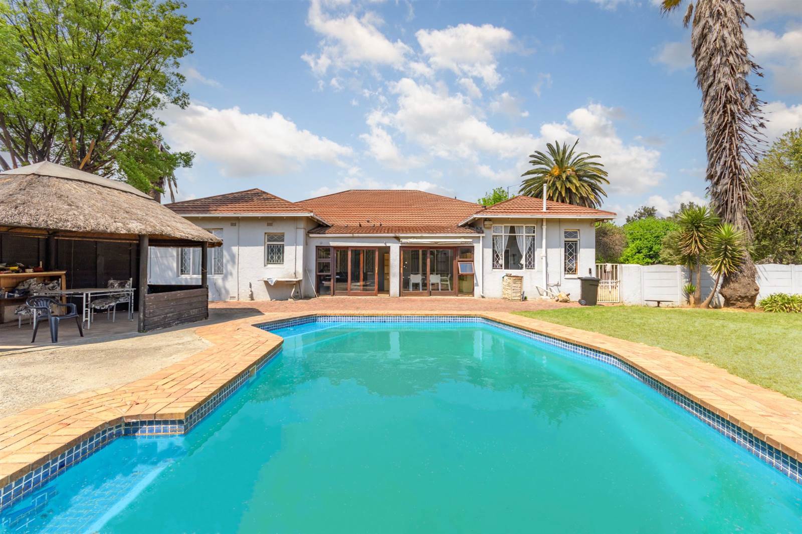 7 Bed House in Germiston Central photo number 1