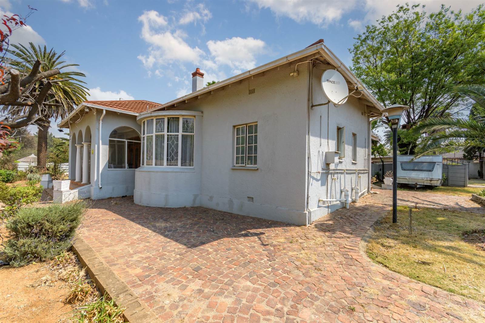7 Bed House in Germiston Central photo number 24