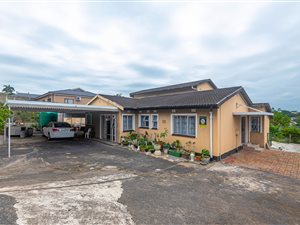 3 Bed House in Stanger Manor