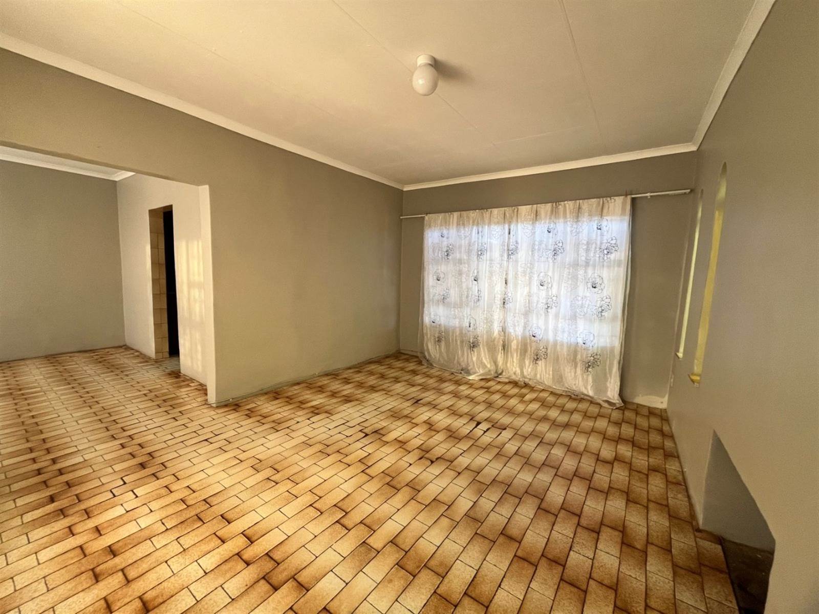 3 Bed House in Mamelodi photo number 8