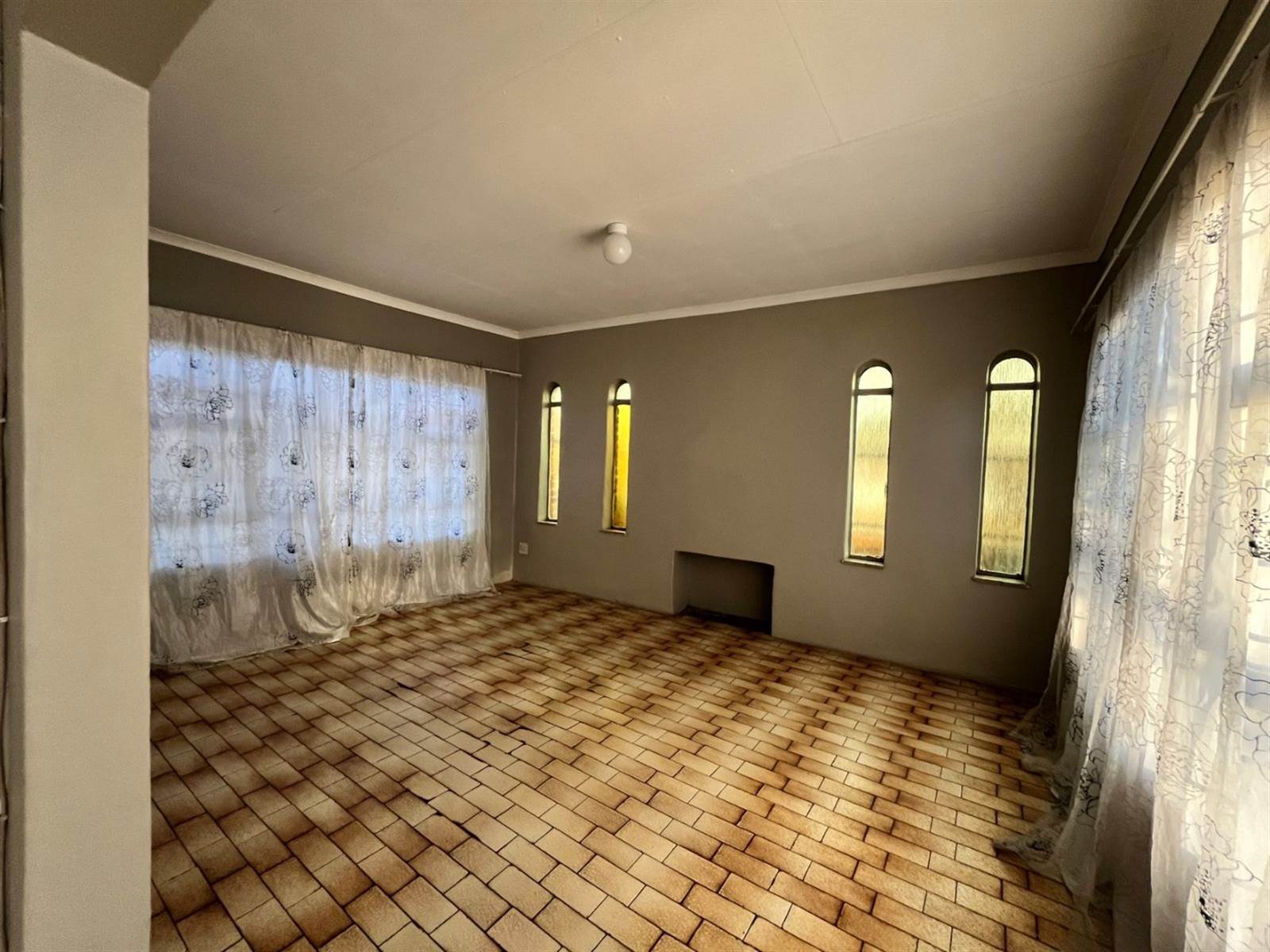 3 Bed House in Mamelodi photo number 6