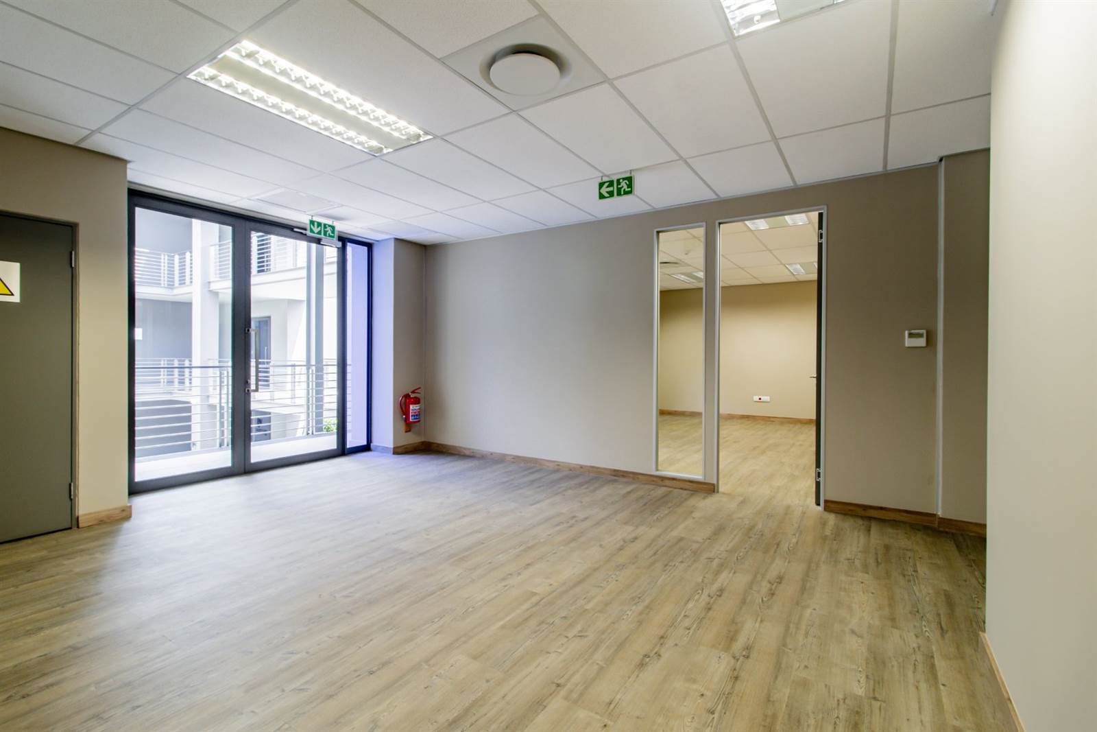 157  m² Office Space in Bedfordview photo number 5