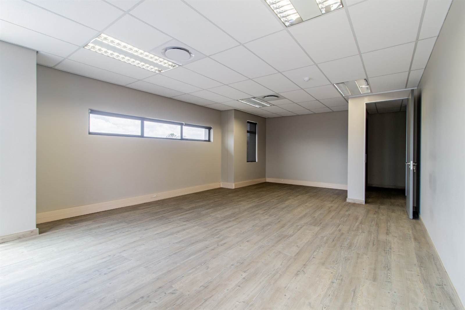 157  m² Office Space in Bedfordview photo number 10