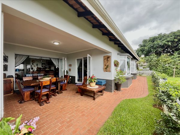 4 Bedroom House 4 Bedroom House