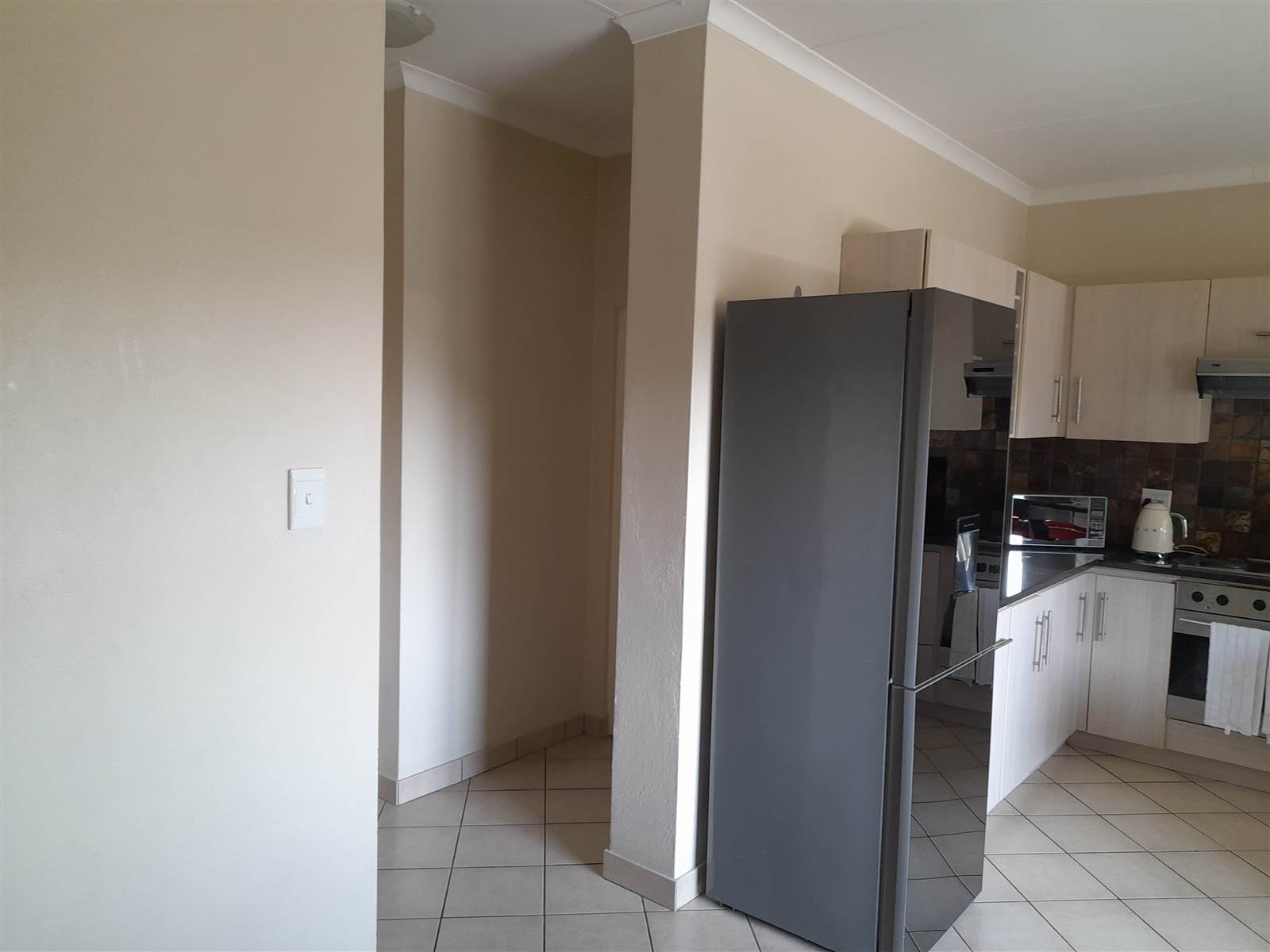 2 Bed Apartment in Sonheuwel photo number 10