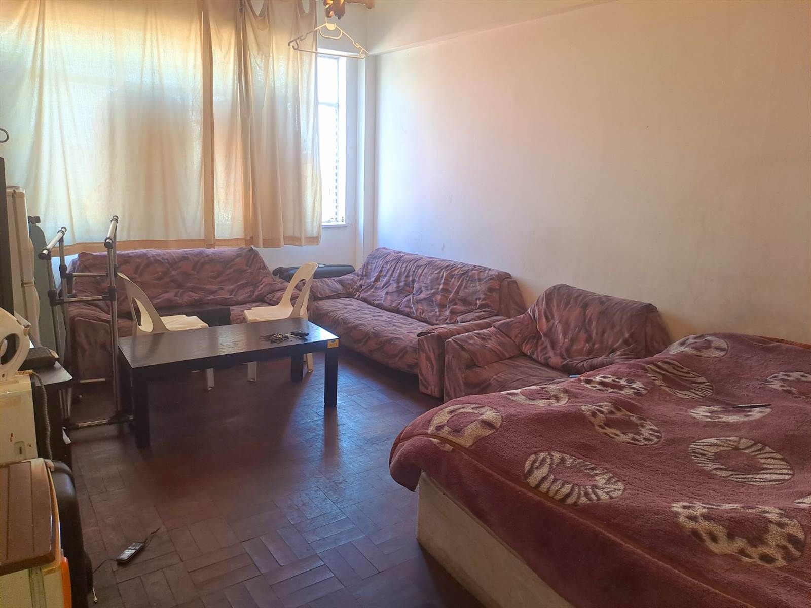 2 Bed Apartment in Yeoville photo number 12