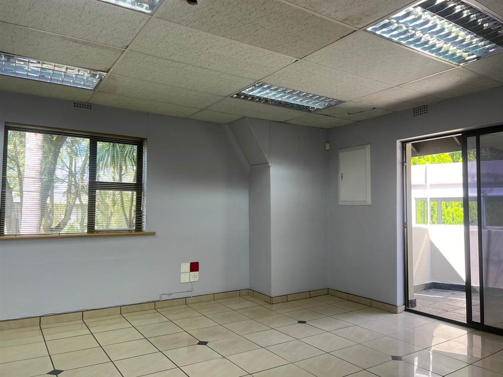 200  m² Commercial space in Parkwood photo number 8