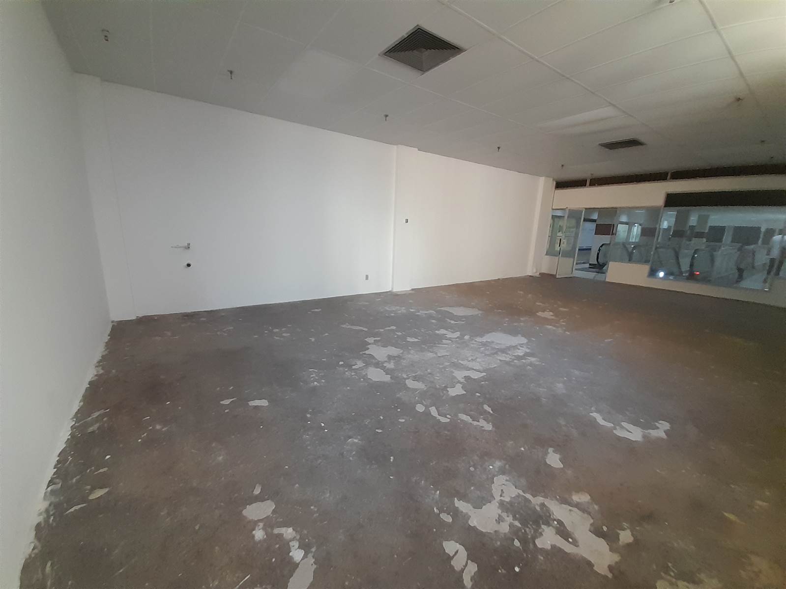 77  m² Commercial space in Durban CBD photo number 7