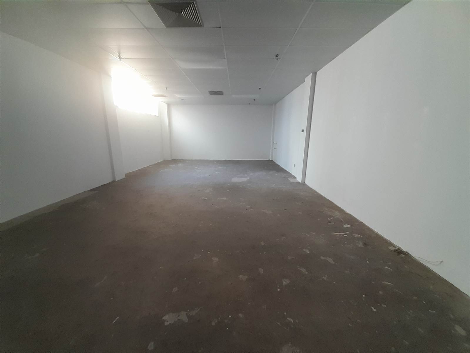 77  m² Commercial space in Durban CBD photo number 1