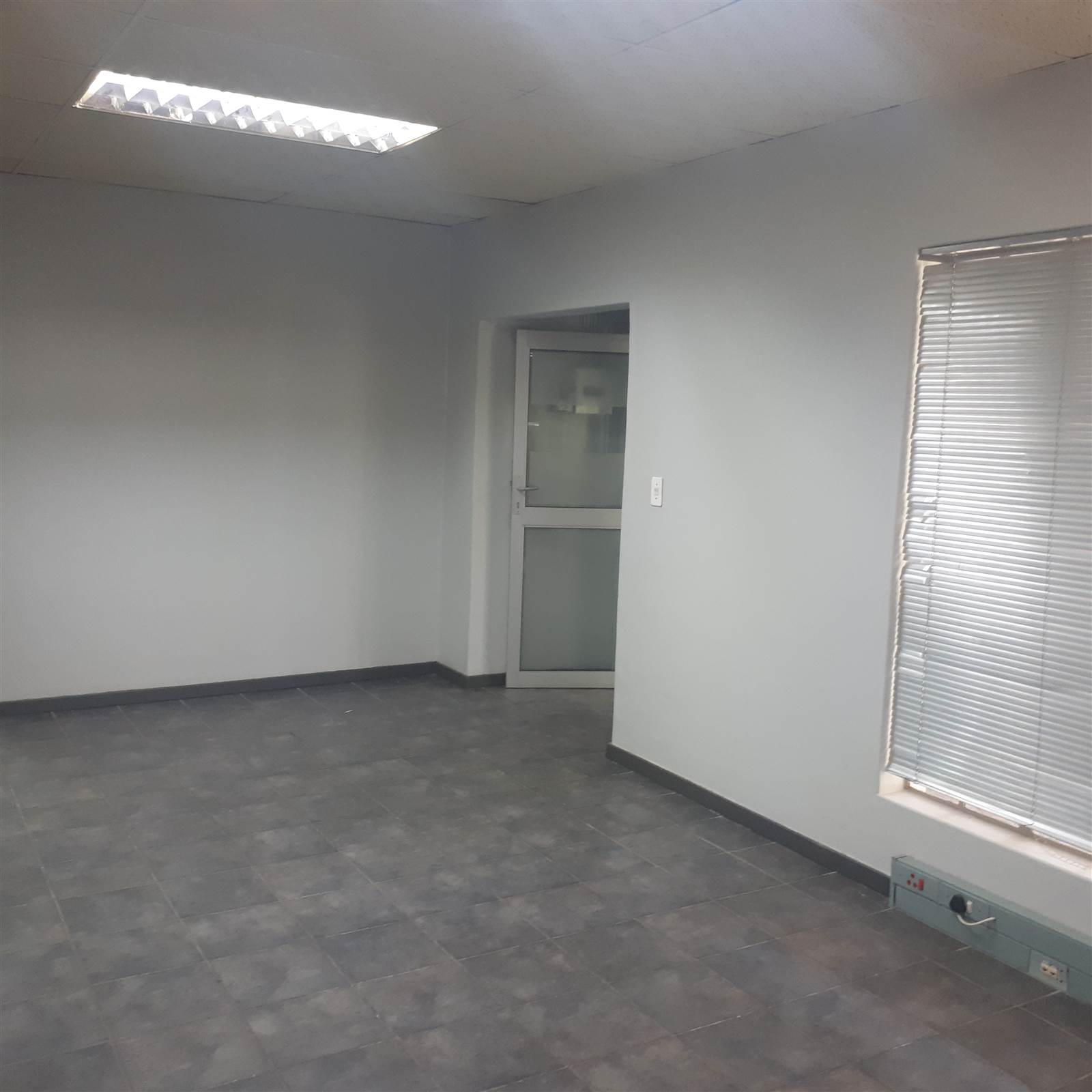 98  m² Commercial space in Nelspruit photo number 4