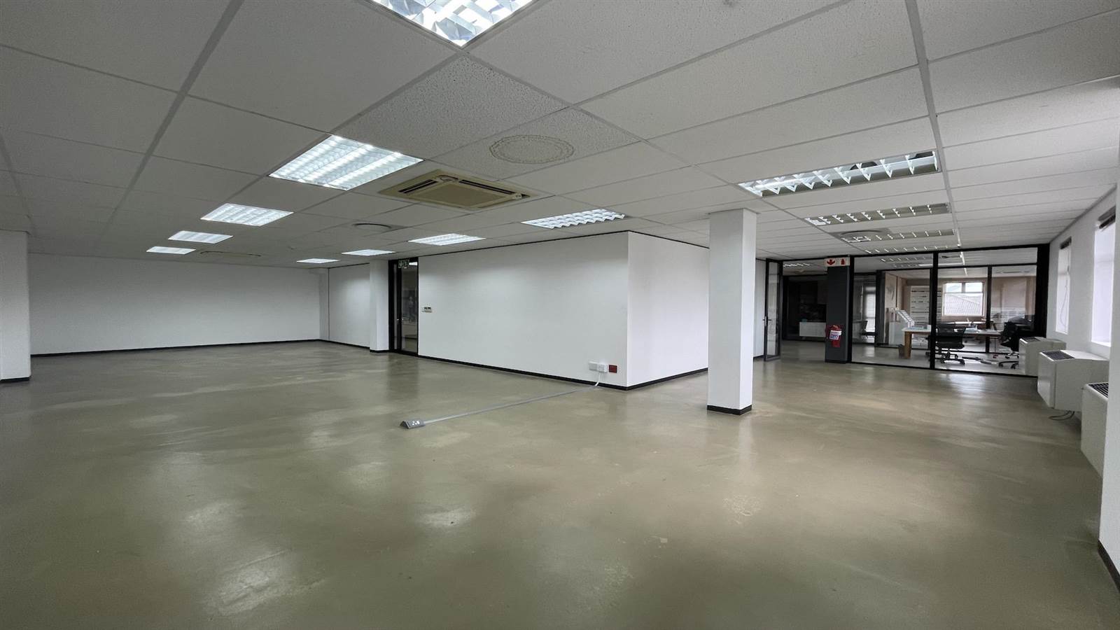 283  m² Commercial space in Tyger Valley photo number 16