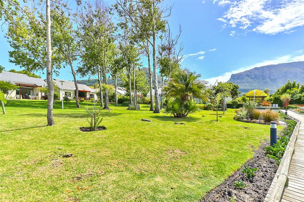 2 Bed House in Hout Bay and surrounds photo number 28