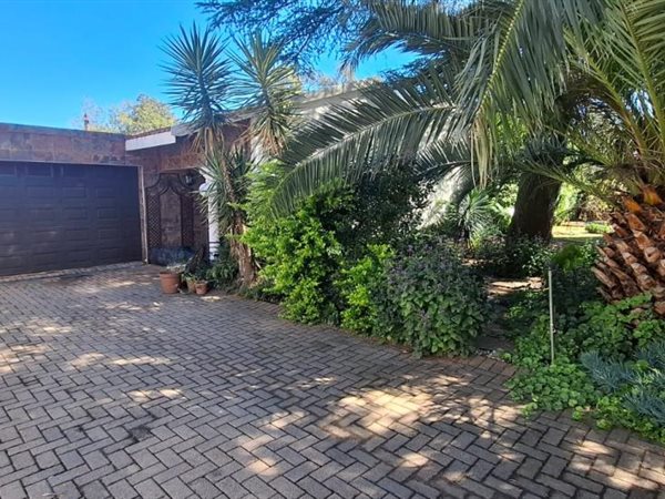 3 Bedroom House 3 Bedroom House
