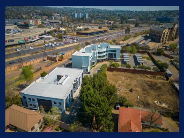 1 297 m² Commercial space 1 297 m² Commercial space