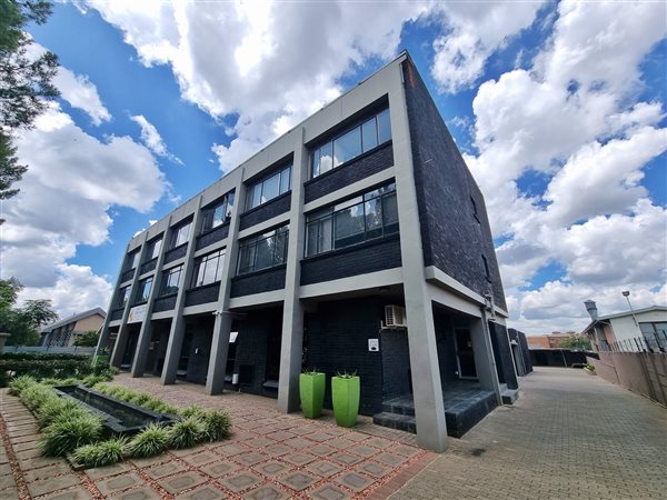 1250  m² Commercial space in Westdene