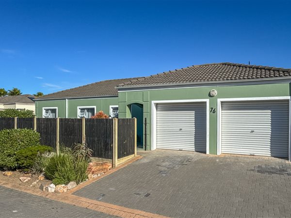 3 Bedroom Townhouse 3 Bedroom Townhouse