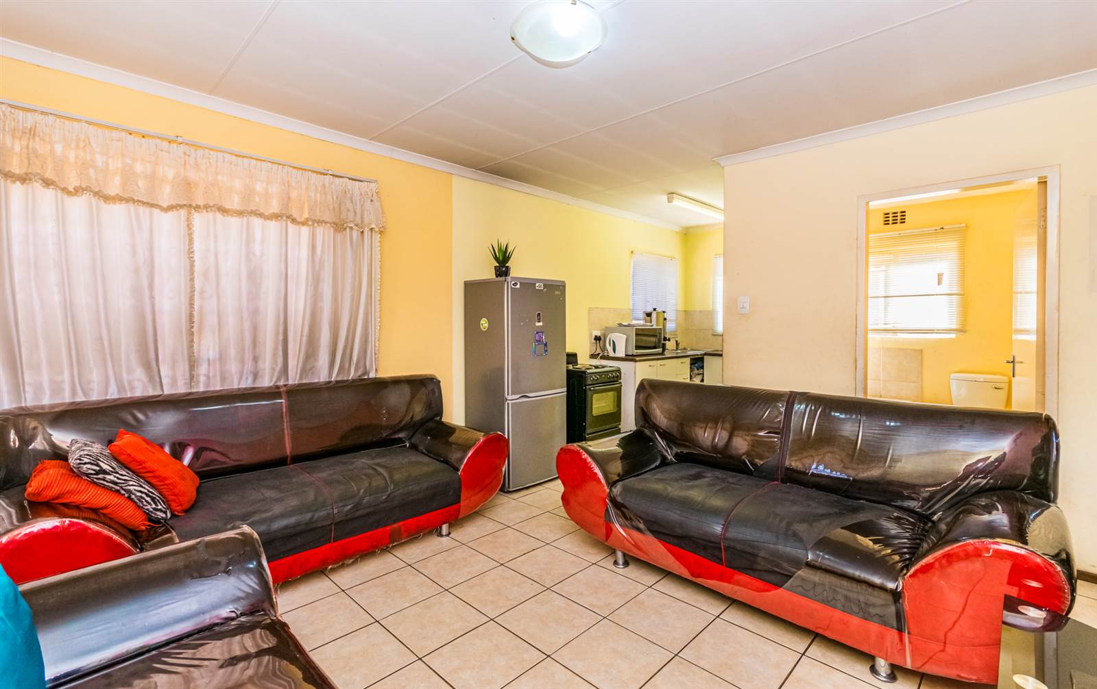 3 Bed Townhouse in Protea Glen photo number 15
