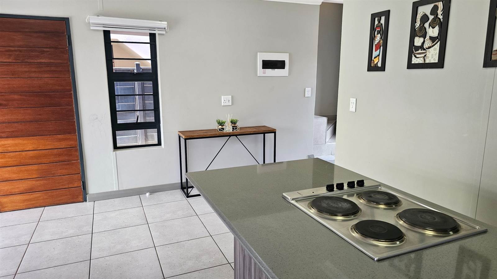 3 Bed Townhouse in Derdepoort photo number 10