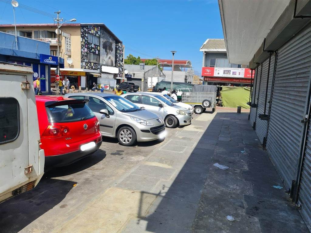 Commercial space in Parow Central photo number 5
