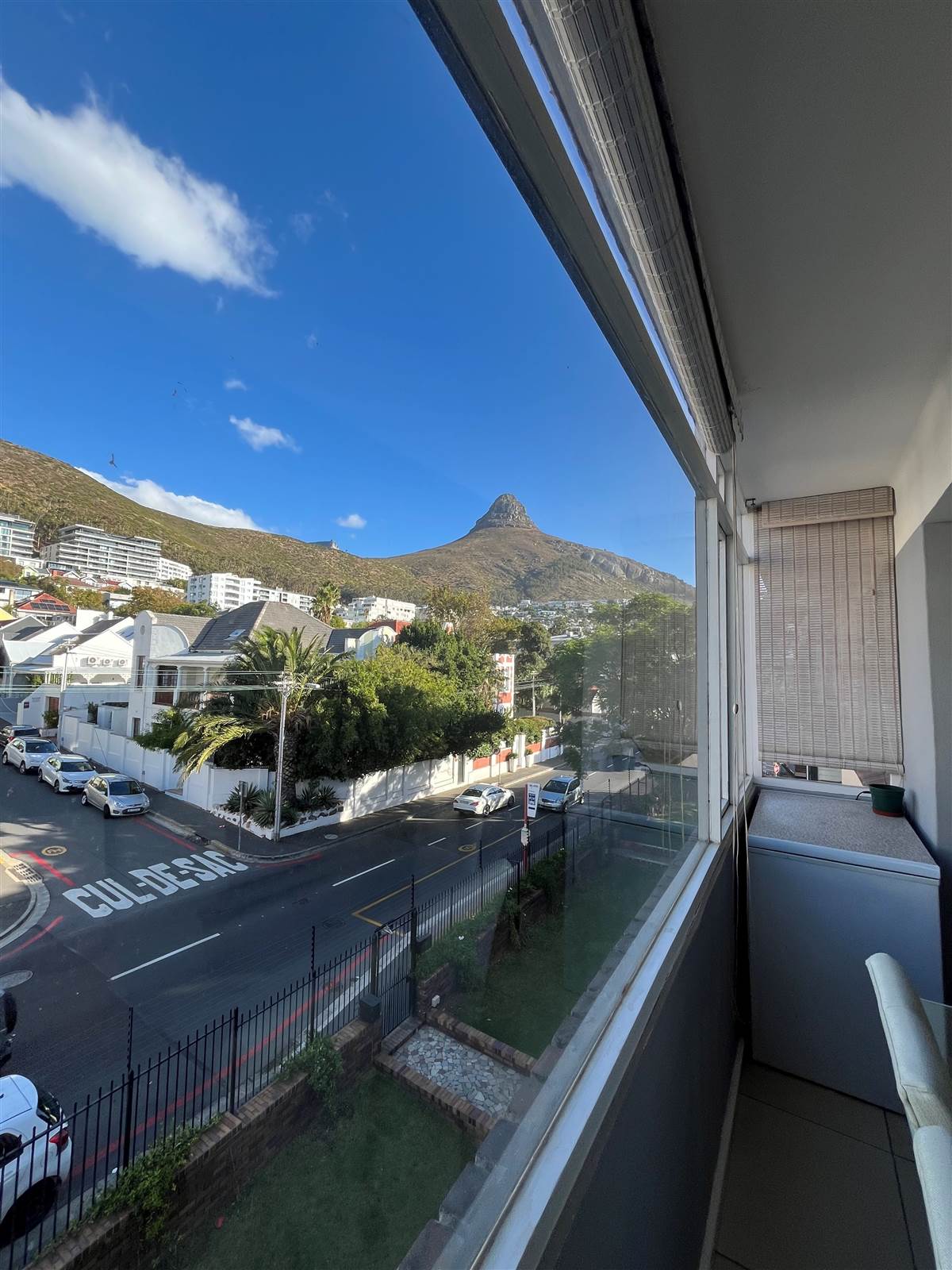 2 Bed Apartment in Green Point photo number 8
