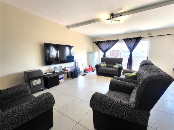 3 Bedroom Apartment 3 Bedroom Apartment