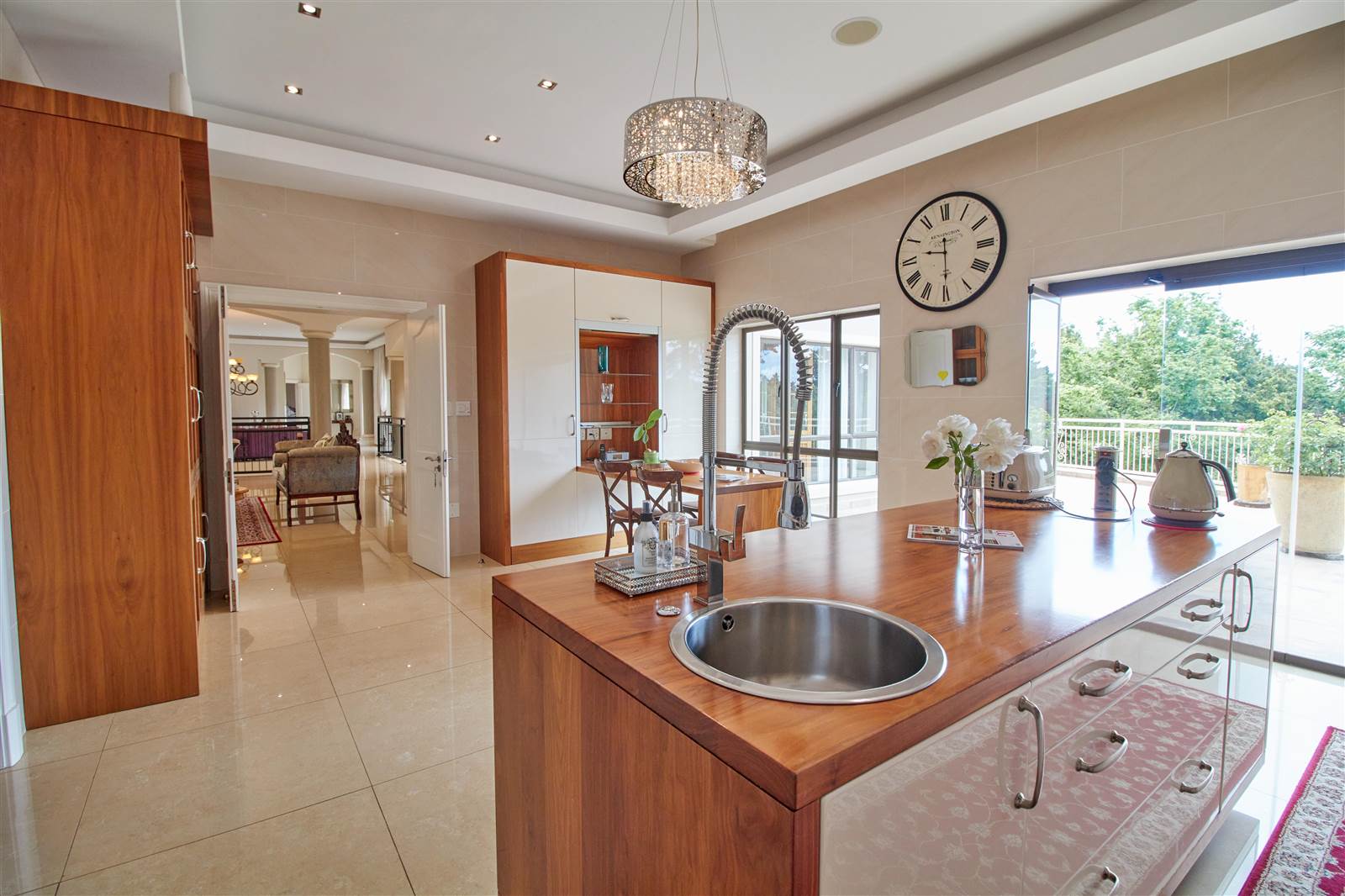 6 Bed House in Constantia Upper  photo number 4
