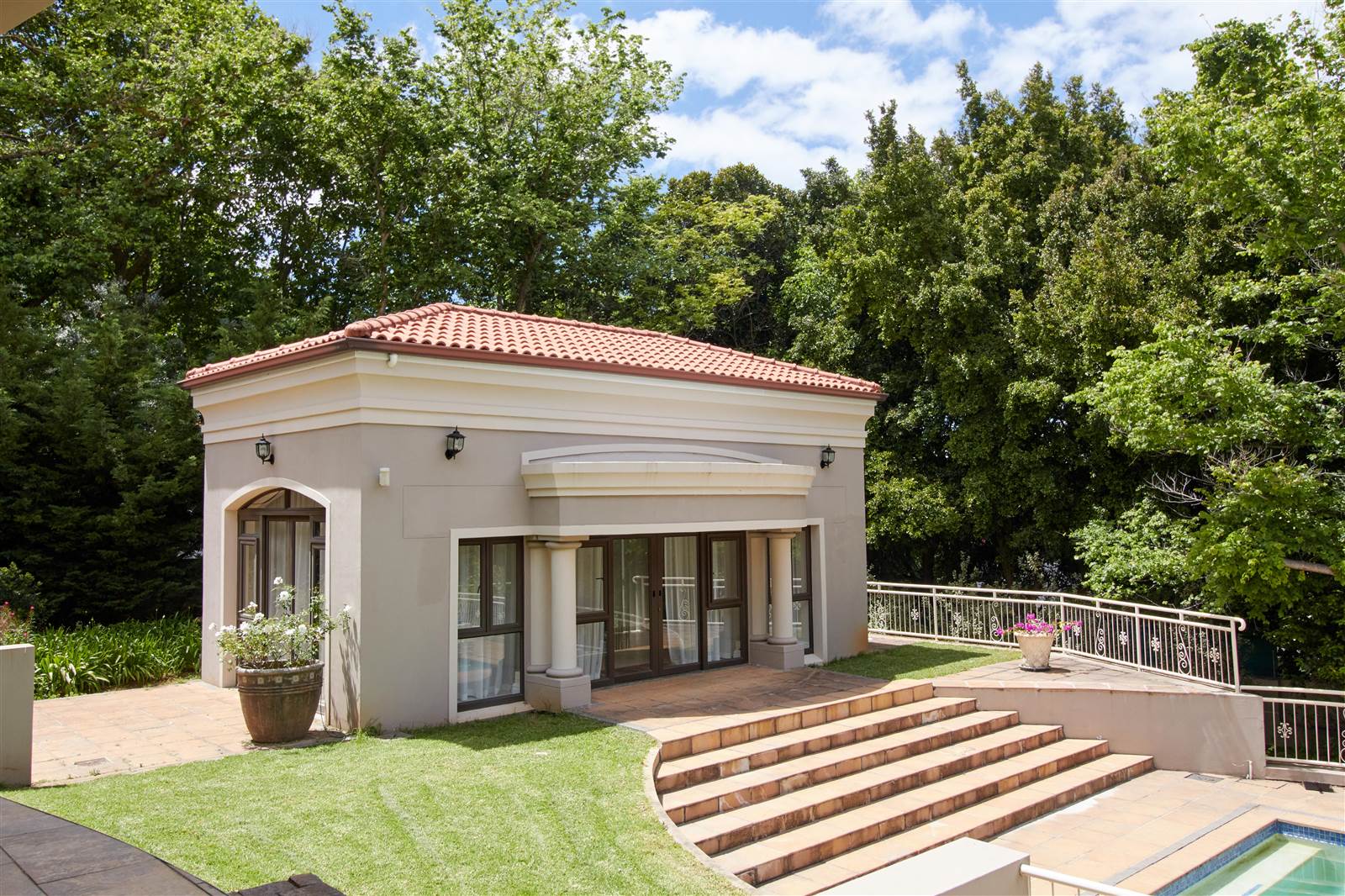 6 Bed House in Constantia Upper  photo number 24