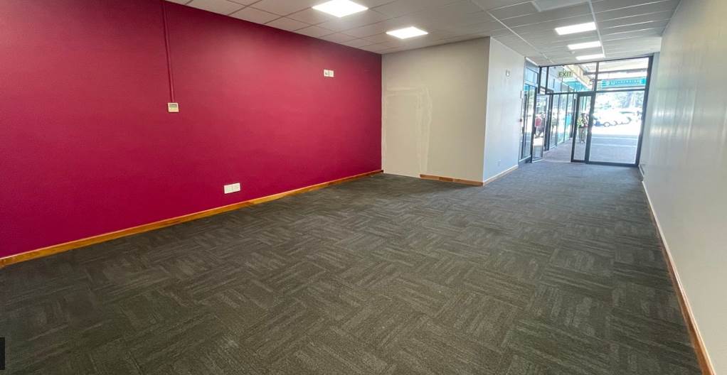 110.5  m² Commercial space in Meadowridge photo number 12