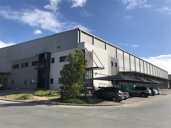 10 500  m² Industrial space