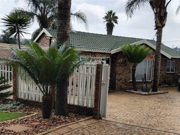 3 Bedroom House 3 Bedroom House