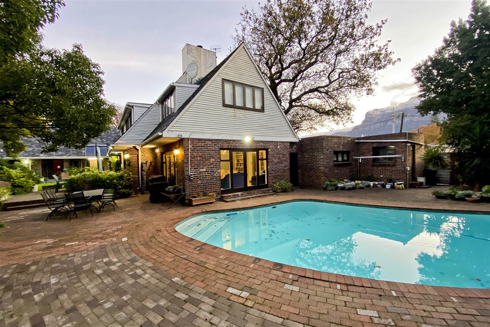 6 Bed House in Rondebosch photo number 25
