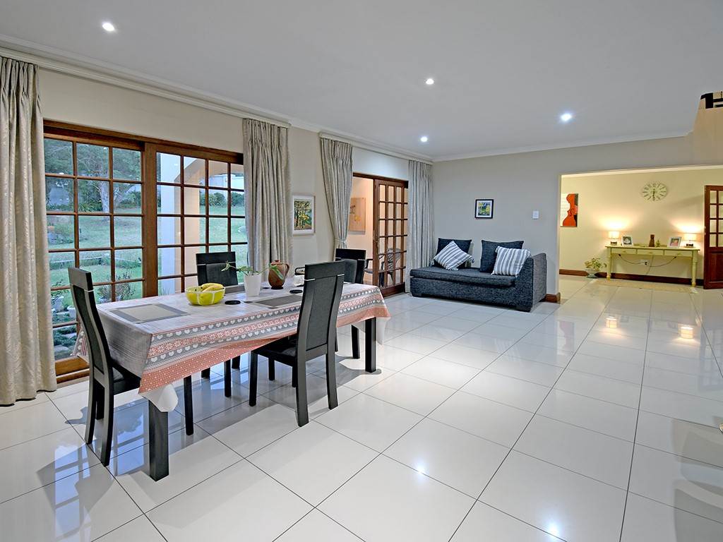 5 Bed House in Bryanston photo number 12