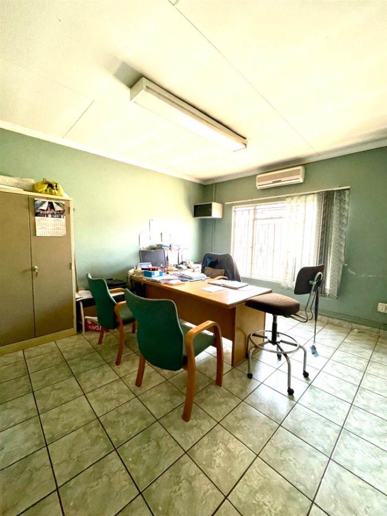 600  m² Commercial space in Katlehong photo number 25