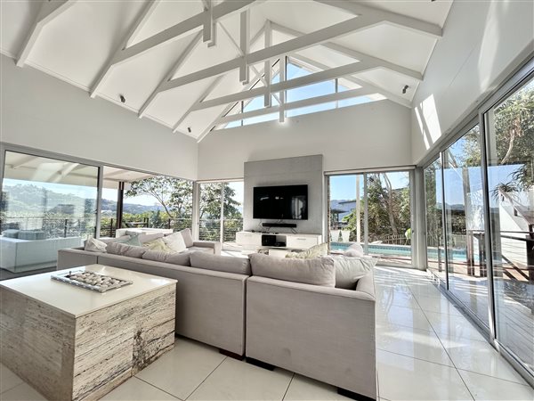 4 Bedroom House 4 Bedroom House