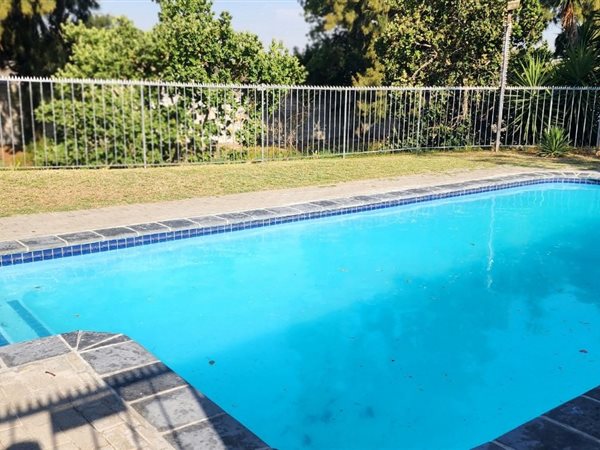 2 Bed Apartment in Groenvallei