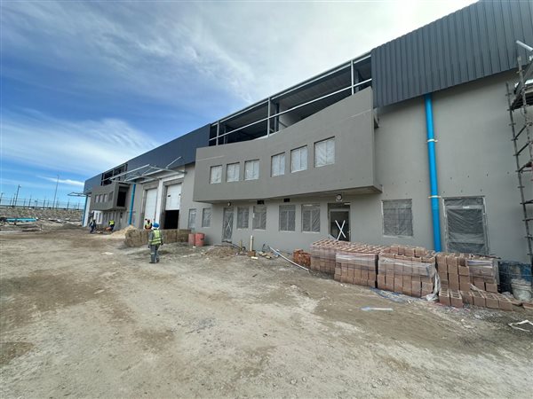 602  m² Industrial space