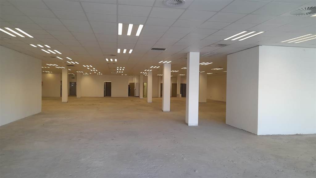 49  m² Retail Space in Kempton Park Central photo number 4